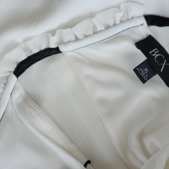 BCX White Sleeveless Sheer Chiffon Ruffle Top Black Trim Women's Size XL Junior - Picture 6 of 11